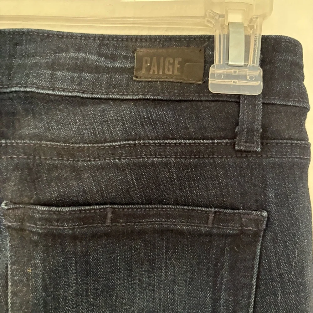 PAIGE Like New Manhattan Dark Blue Jeans - Picture 6 of 8